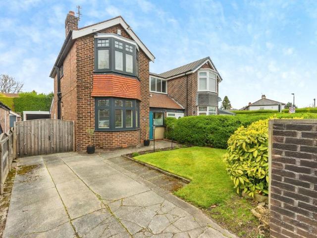 House for sale in Ashton upon Mersey, Trafford Park