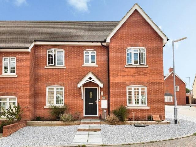 House for sale in Harrowden, Bedford