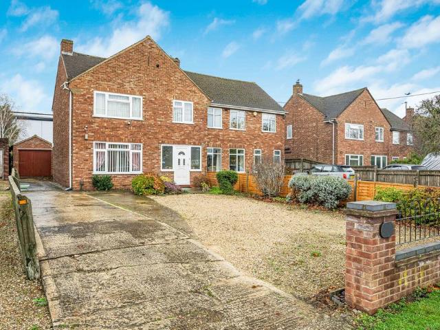 House for sale in Evershot, Oxfordshire