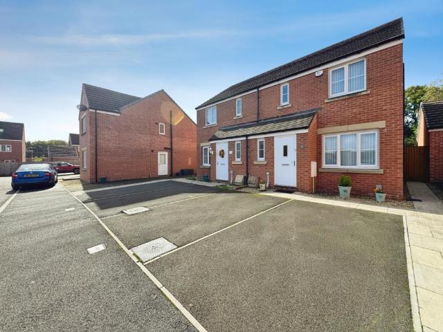 House for sale in Llanedi, Hendy