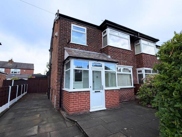 House for sale in Mosley, Trafford Park