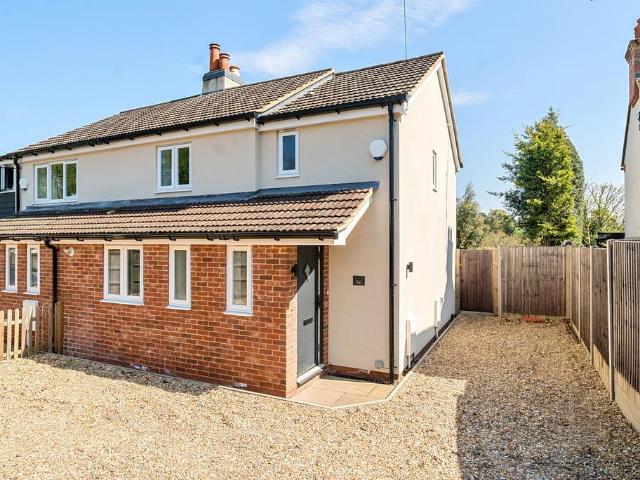 House for sale in Wrecclesham, Fole