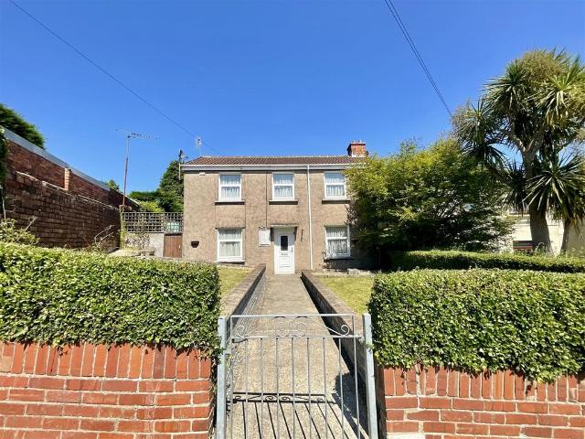 House for sale in Tyrfran, Llanelli