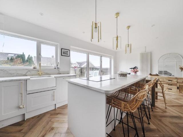 House for sale in Rotherslade, Newton