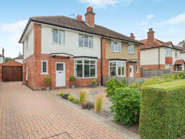 House for sale in Hookstone, Harrogate