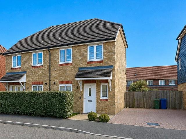 House for sale in Oad Street, Kent