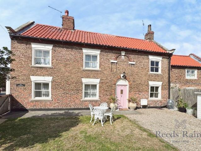 House for sale in Hemingbrough, North Yorkshire