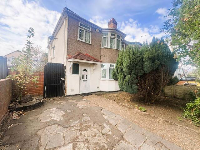 House for sale in London Borough of Hounslow, Greater London