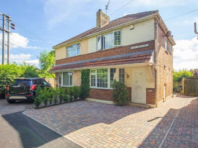 House for sale in Lakenham, East Bank