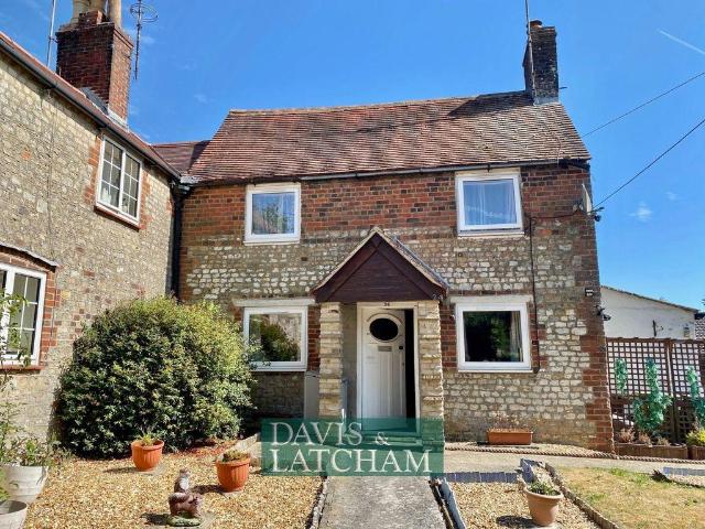 House for sale in Henfords Marsh, Warminster