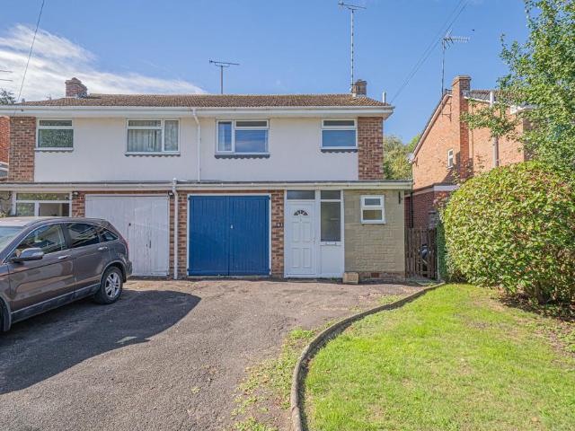 House for sale in Kingswood, Warwick