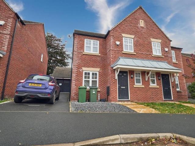House for sale in Pinfold, Leicestershire