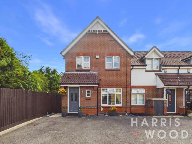 House for sale in Chipping Hill, Essex