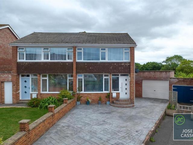 House for sale in North Petherton, Somerset