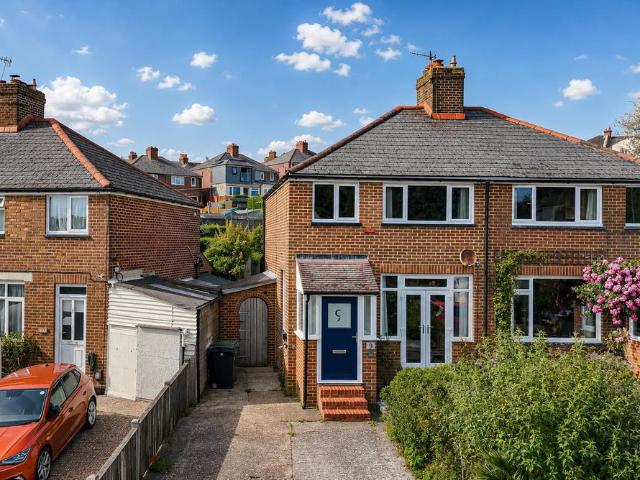 House for sale in Ore, Guestling Green