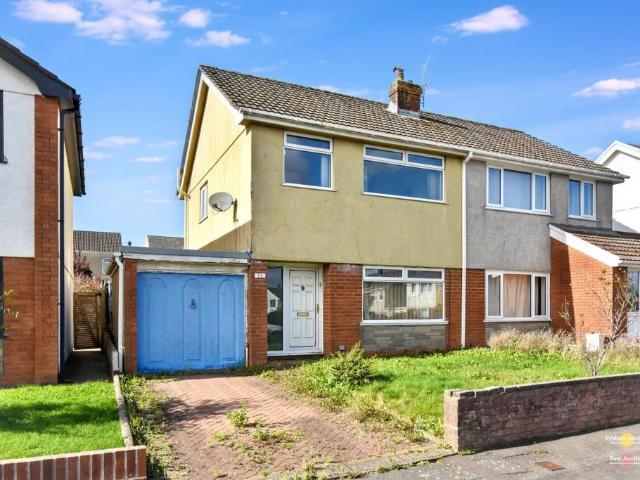 House for sale in Grovesend, Gorseinon