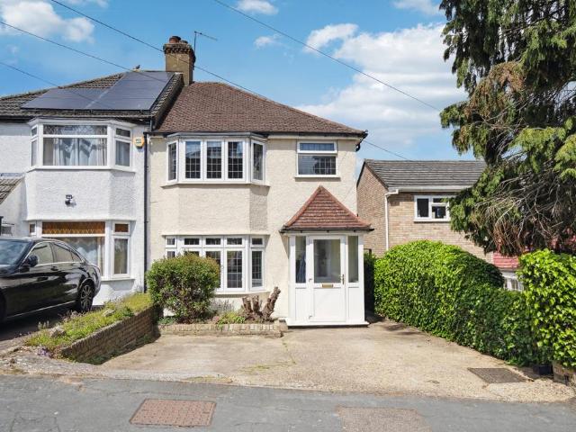 House for sale in Watford Rural, Batchworth