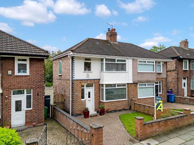 House for sale in Deysbrook, Calderstones
