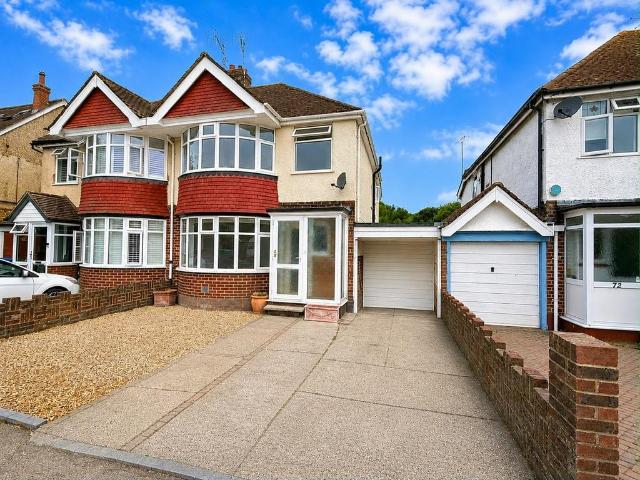 House for sale in Bersted, Clapham