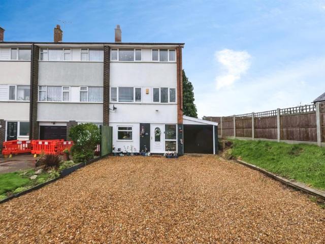 House for sale in Wall Heath, West Midlands