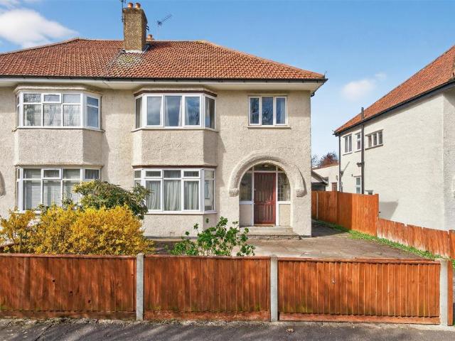 House for sale in Tolworth, Greater London
