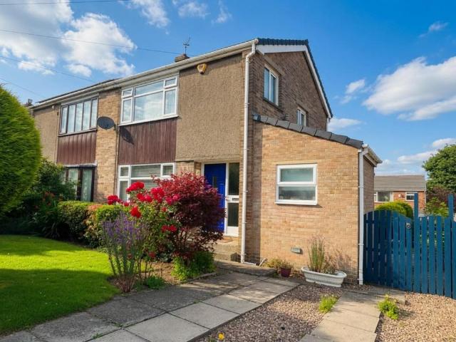 House for sale in Low Moor, West Yorkshire