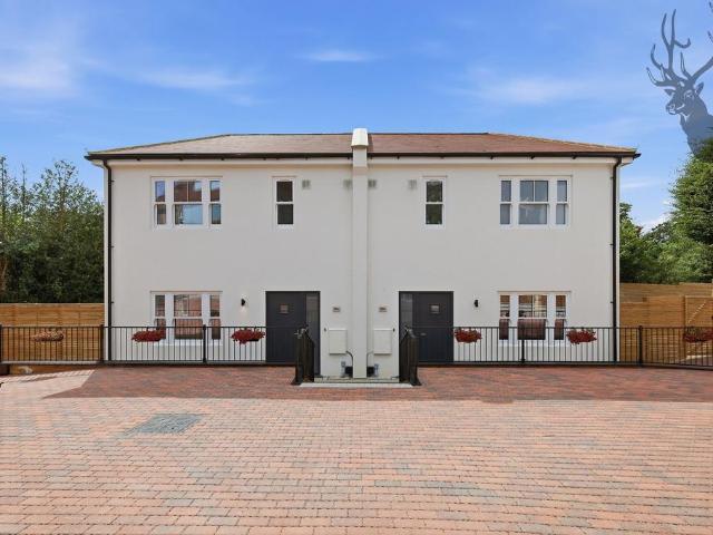 House for sale in Woodford Wells, Greater London