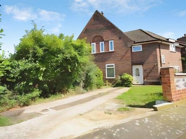 House for sale in London Borough of Lewisham, Greater London