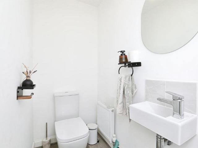 House for sale in Oad Street, Kent