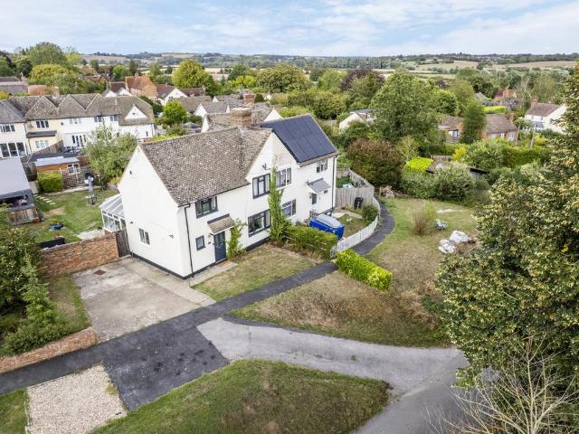 House for sale in Chearsley, Buckinghamshire