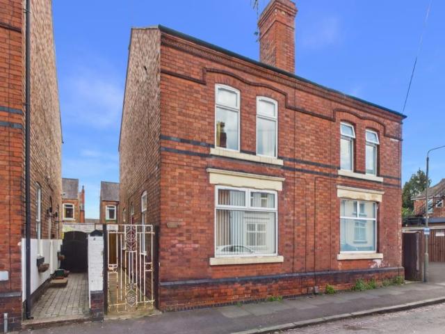 House for sale in Caldermill, East Midlands