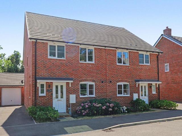 House for sale in Fair Oak and Horton Heath, Helford