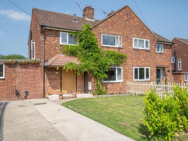 House for sale in Shipton