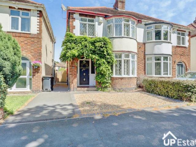 House for sale in Camp Hill, Warwickshire