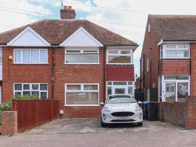 House for sale in Westbrook, Acol