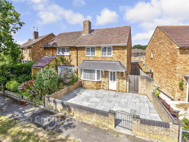 House for sale in Spring Vale, Hampshire