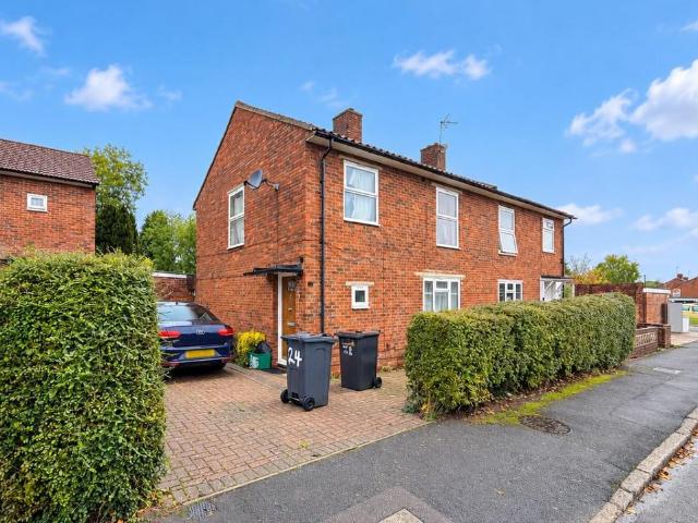 House for sale in London Borough of Croydon, Greater London