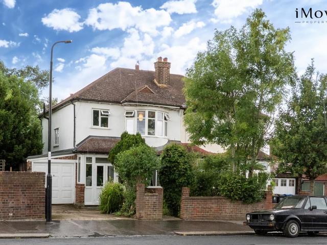 House for sale in London Borough of Croydon, Upper Norwood