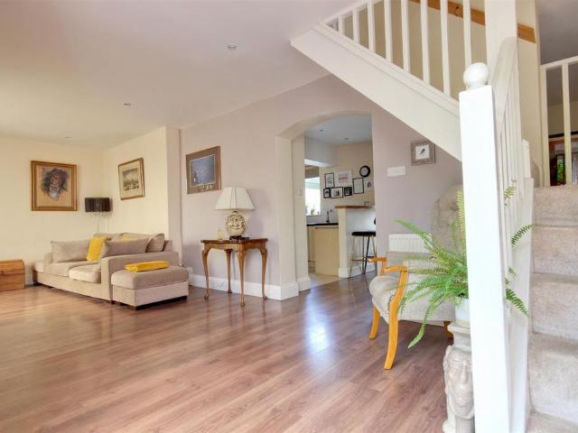 House for sale in Kirk Ella, Isle Of Man