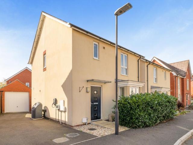 House for sale in Stoke Orchard, Tewkesbury