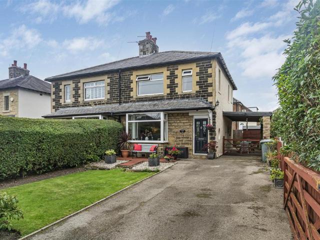 House for sale in Rawdon, West Yorkshire