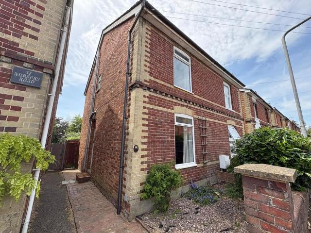 House for sale in Southborough, Sandown Park