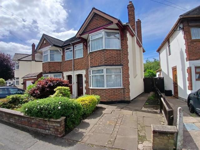 House for sale in Camp Hill, Warwickshire