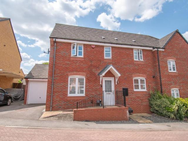 House for sale in Hamilton, Old Wharf