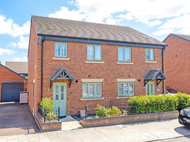 House for sale in Priors Hall Park, Weldon