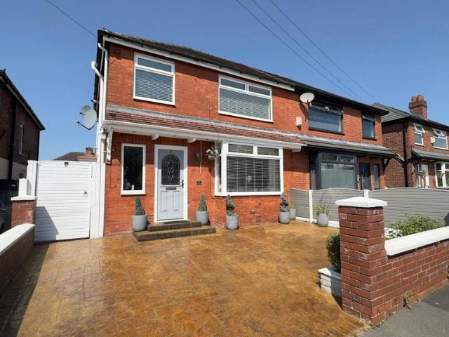House for sale in Georgia, Greater Manchester
