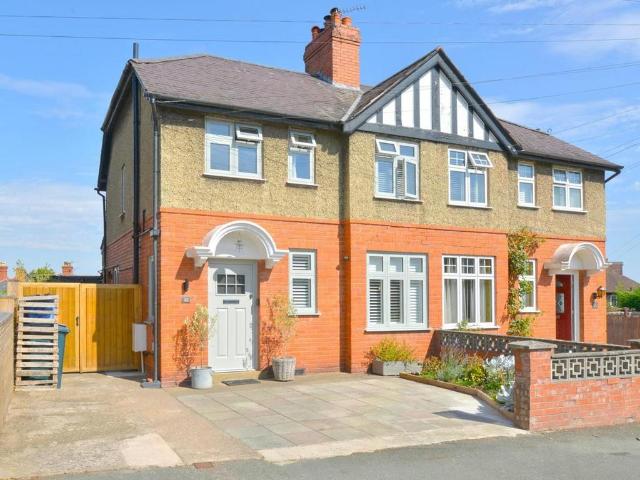 House for sale in Porthill, Frankwell