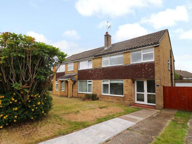 House for sale in Hedge End, Helford