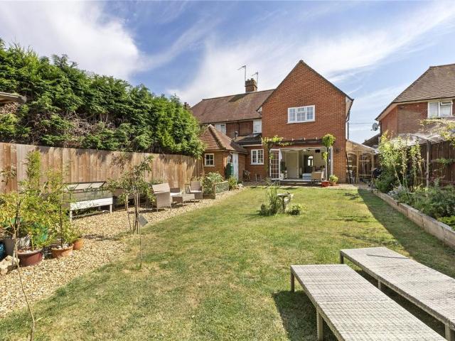 House for sale in Beaconsfield, Knotty Green