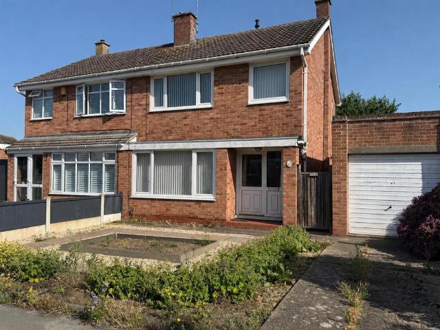 House for sale in Barton In Fabis, East Midlands